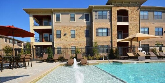 Avenues at Carrollton Apartments