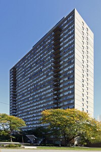 Lake Park Tower Apartments