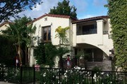 454 Roxbury Dr Beverly Hills CA Apartments