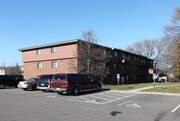 Oakshire Apartments