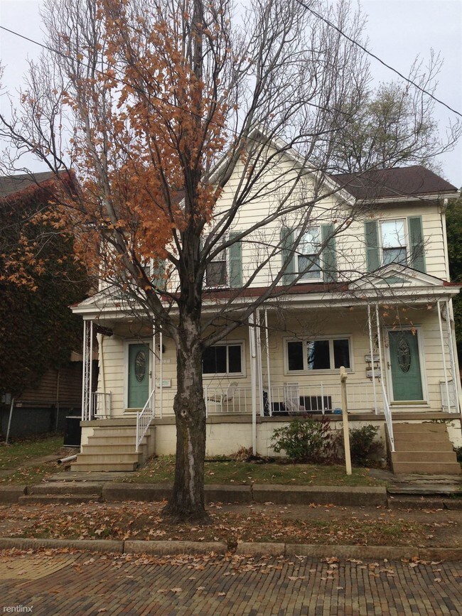 219 5th St Aspinwall, PA 15215 Rentals Aspinwall, PA