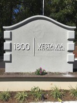 1800 Vestavia Apartments