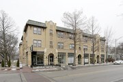 35 Chicago Ave Apartments