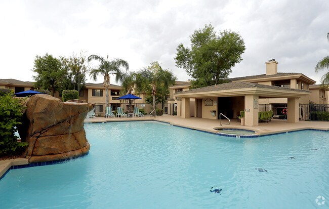 Legend at Kierland Apartments