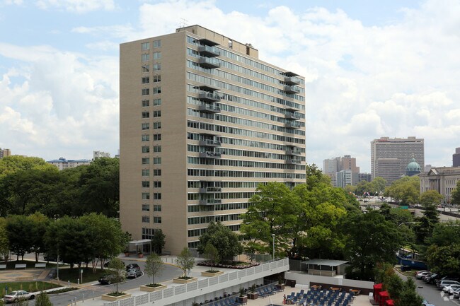 Park Towne Place Premier Apt Homes Apartments