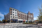 The Oaks On the Square Apartments