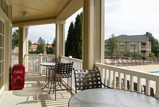 Apartment Reviews at Greystone at Widewaters Apartments