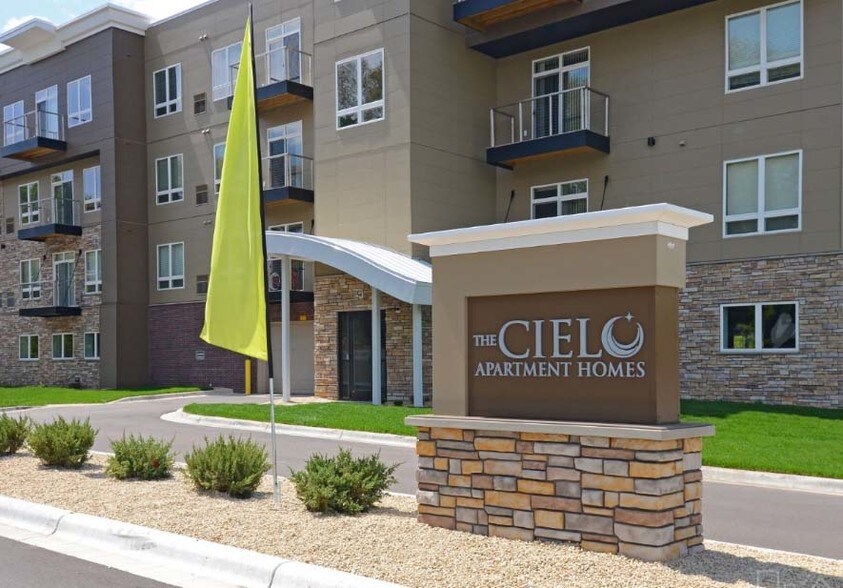The Cielo Apartments Rentals Fridley, MN