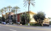 The Plaza at Sherman Oaks Apartments
