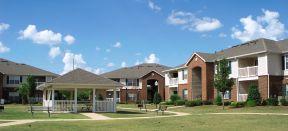 Lakeshore Crossing Apartments