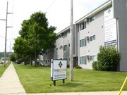 The Edge Apts at UCR Apartments