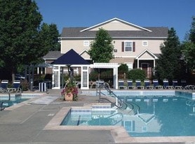 Lexington Farms Apartment Homes