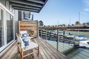 The Cove at Tiburon Apartments