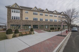 The Jefferson at Farmingdale Plaza Apartments