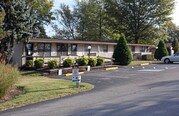 Redwood Hollow Apartments
