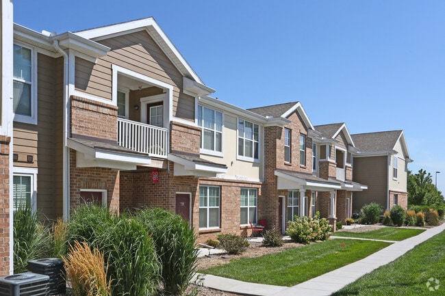 Legacy Commons Apartments