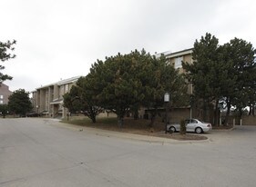 Regency Lakeside Apartments