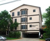 Grand Oaks Apartments