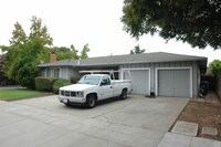 4434 Wessex Dr Apartments
