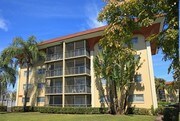 Del Oro Apartments