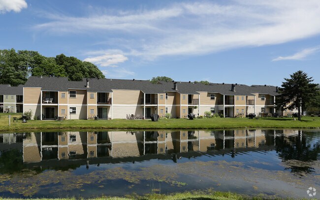 TWIN LAKES Apartments