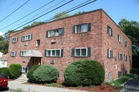 7 Oakcrest Rd Apartments