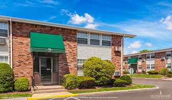Heatherwood House at Patchogue Apartments