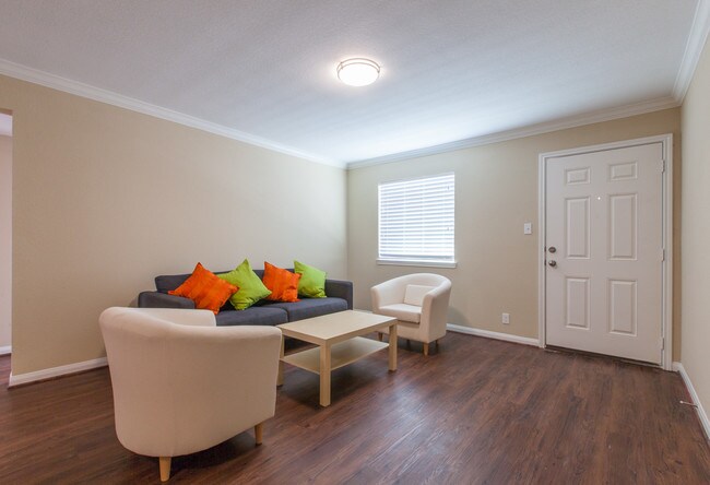 Grove at 43rd Apartments