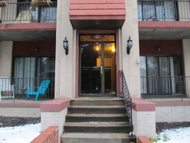 833 Mifflin Ave Pittsburgh PA Apartments