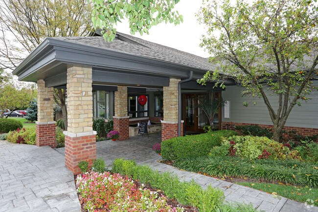 The Racquet Club Apartments