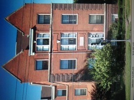 536 North Ave Waukegan IL Apartments