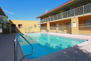 Tradewinds Apartments