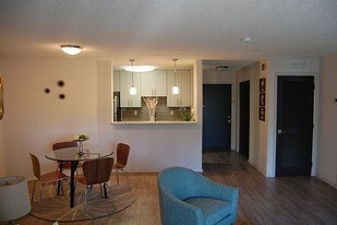 32 Hundred Lenox Apartments