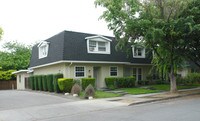 5262 Snow Dr Apartments