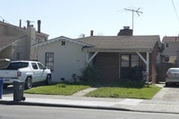 816 Lincoln Ave Apartments