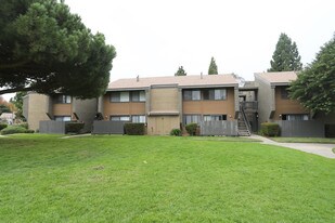 La Vista Apartments