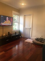 17 Dillon Rd Larchmont NY Apartments