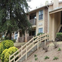 Winters Creek Apartments