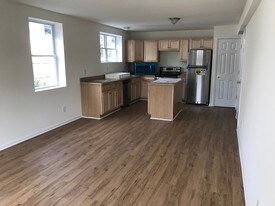 19 Merriam Ave Newton NJ Apartments