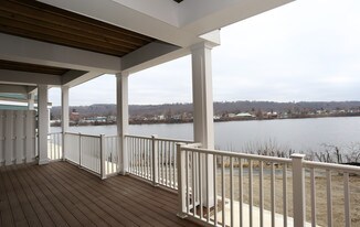 Captain's Lookout Luxury Apartments