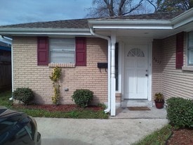 3617 E Bode Pkwy Metairie LA Apartments
