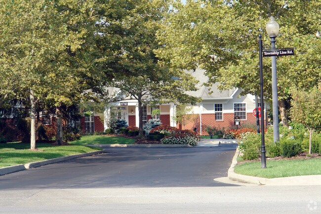 The Lakes Apartments
