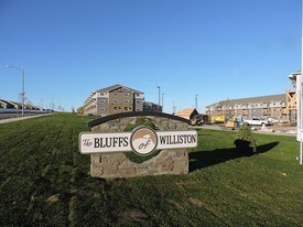Come Home to the Bluffs! Apartments