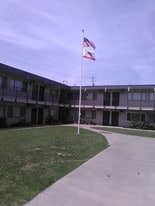 625 E Oak St Stockton CA Apartments