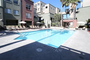 CentrePointe Apartments