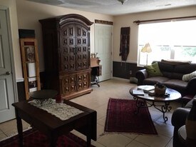 40 Capri Ln Hendersonville NC Apartments