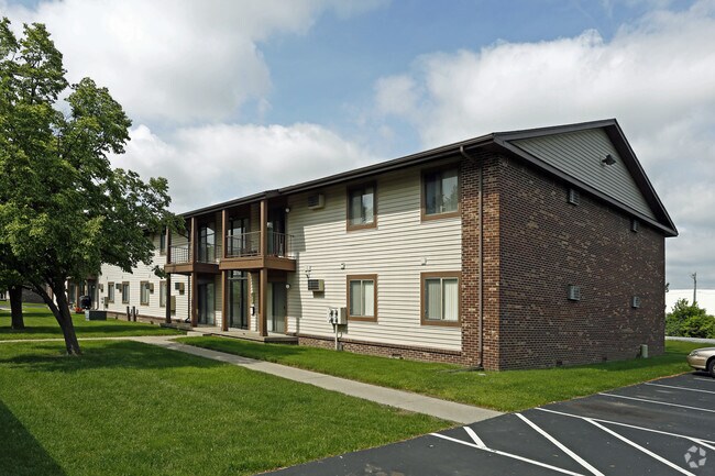 Charles Crest Apartments Rentals Rossford, OH