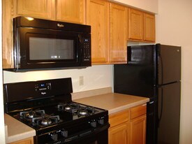 n96w16130 County Line Rd Germantown WI Apartments