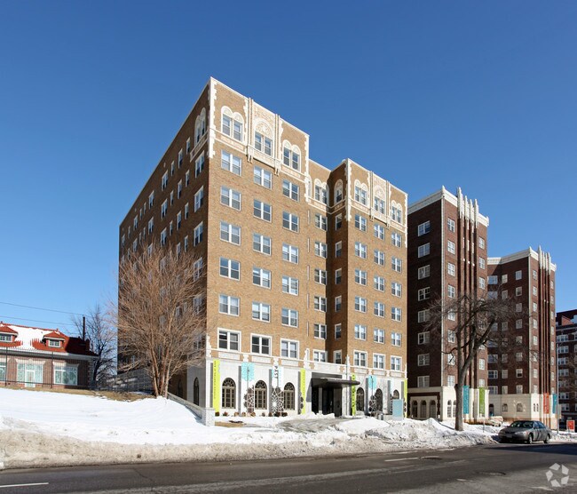 Park Central Apartments