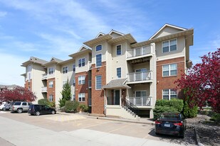 Eagle's Crest Condos Apartments